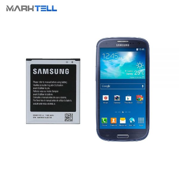 باتري موبايل سامسونگ Samsung galaxy S3-I8190 در کنار گوشی s3 mini